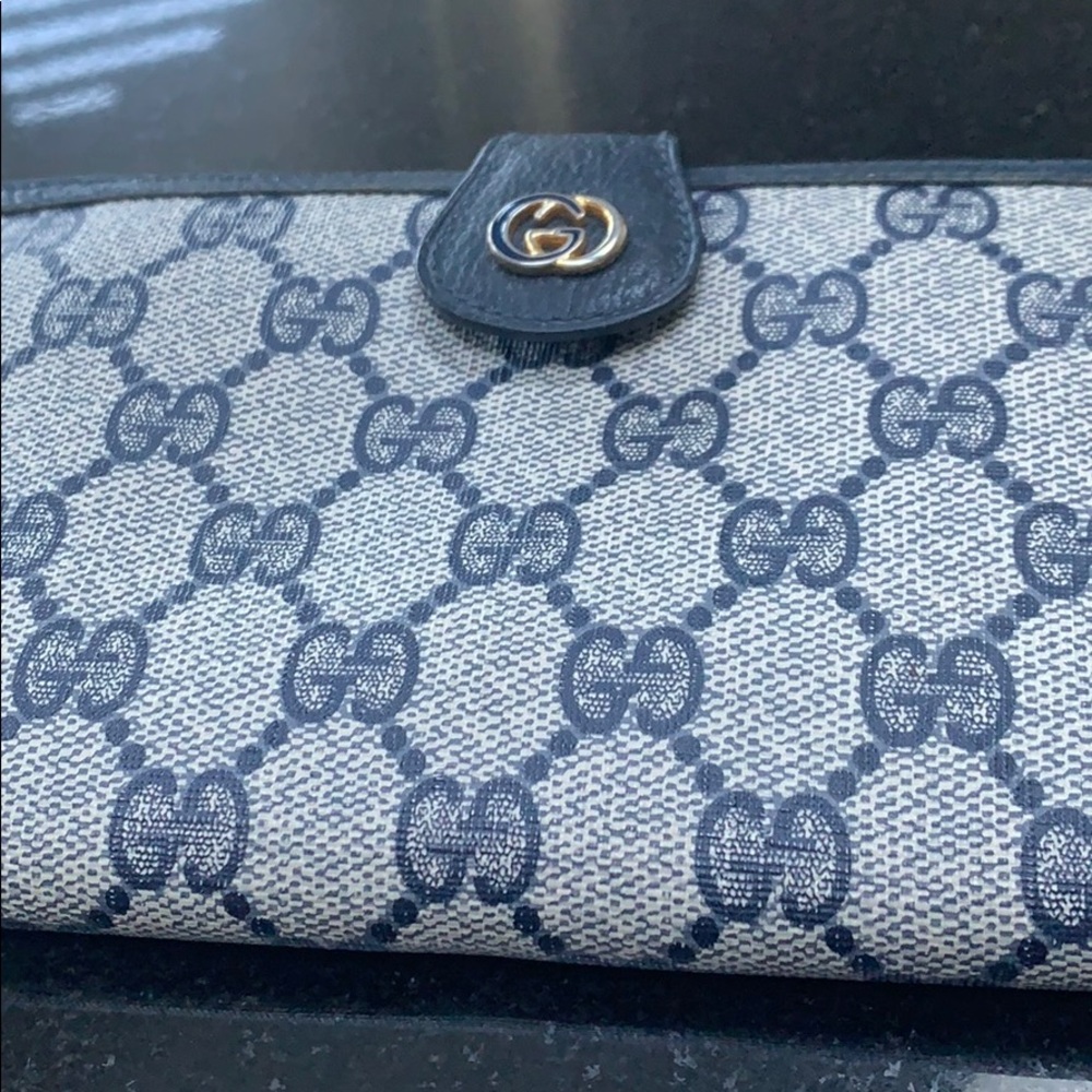 Gucci wallet